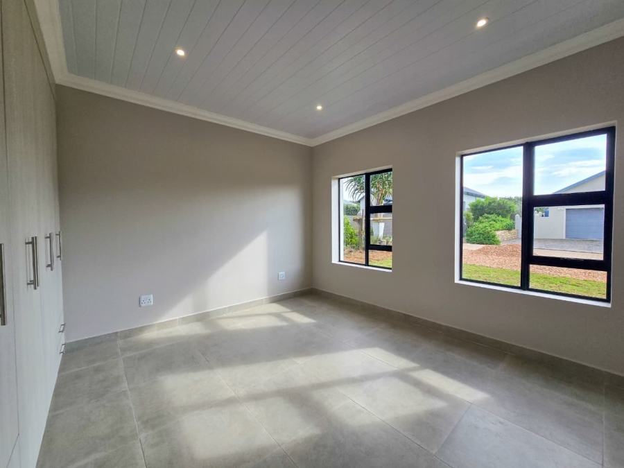 3 Bedroom Property for Sale in Stilbaai Wes Western Cape